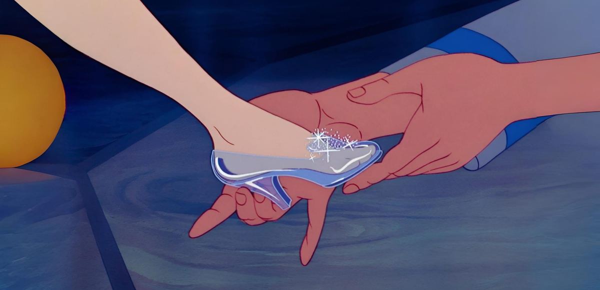Fate on The Glass Slipper: Cinderella and Recognition of The Field